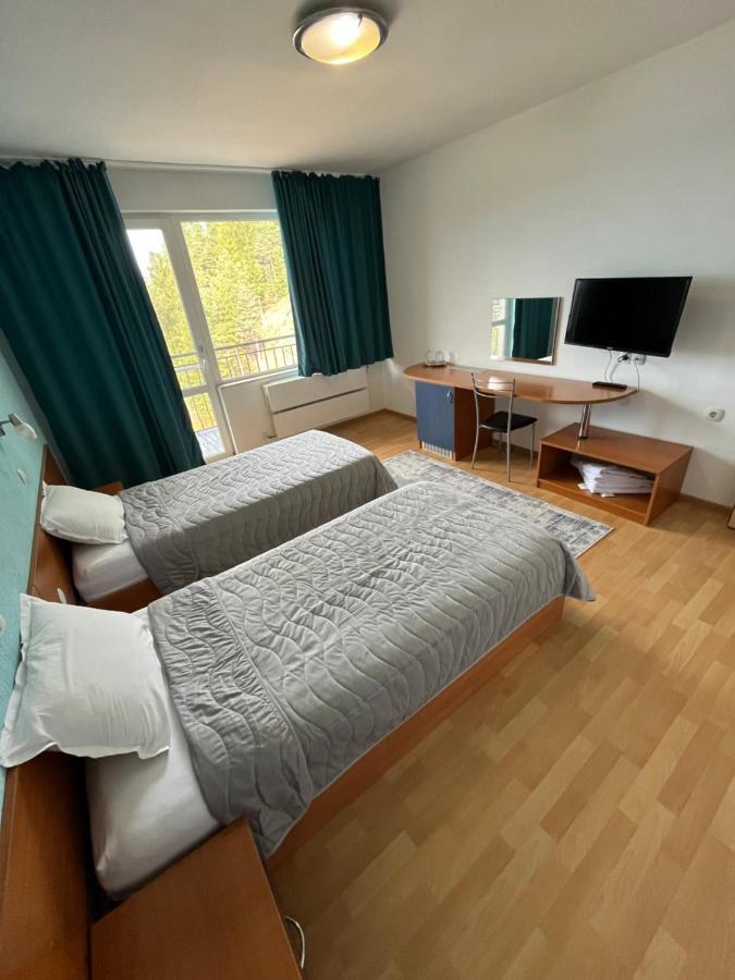 Хотел Панорама Доспат Extérieur photo