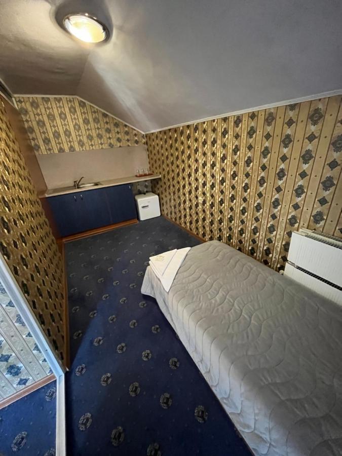 Хотел Панорама Доспат Extérieur photo
